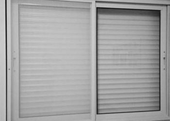 Perfil branco deslizante. Tela imperceptÃ­vel. 